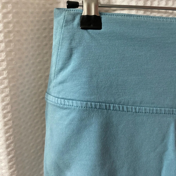 L&G Terry Biker Shorts - Picture 3 of 6